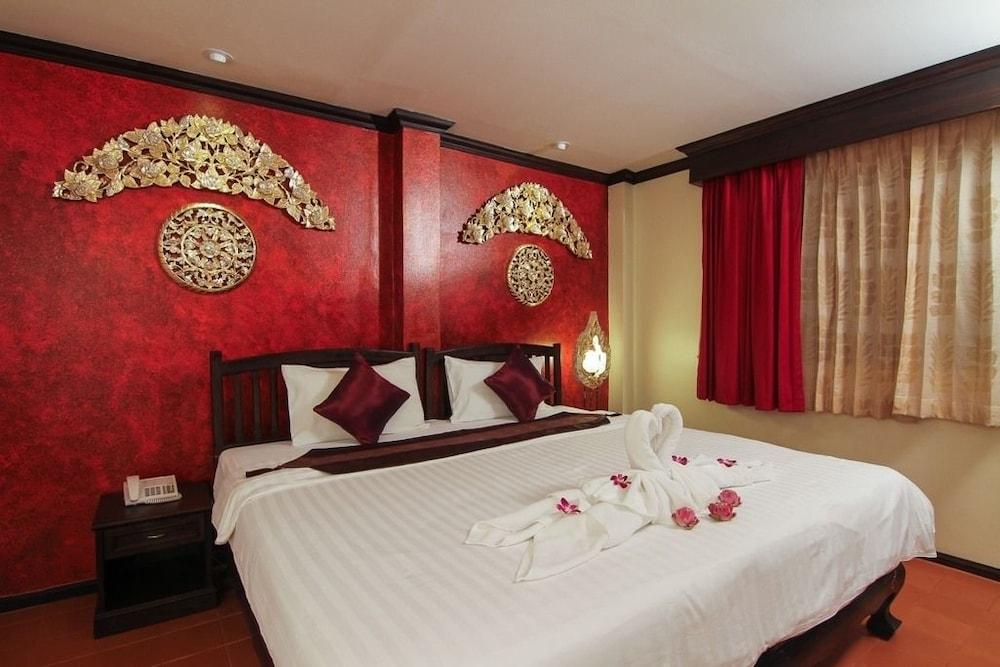 Pl Guesthouse Patong Экстерьер фото