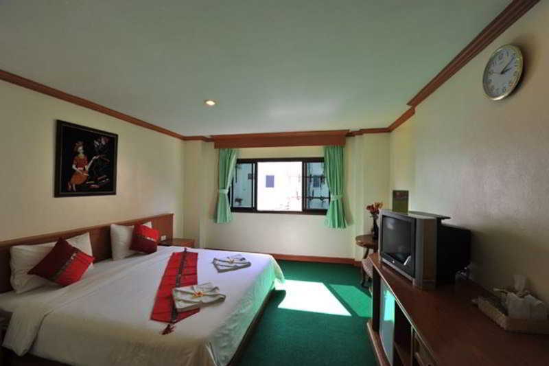 Pl Guesthouse Patong Экстерьер фото