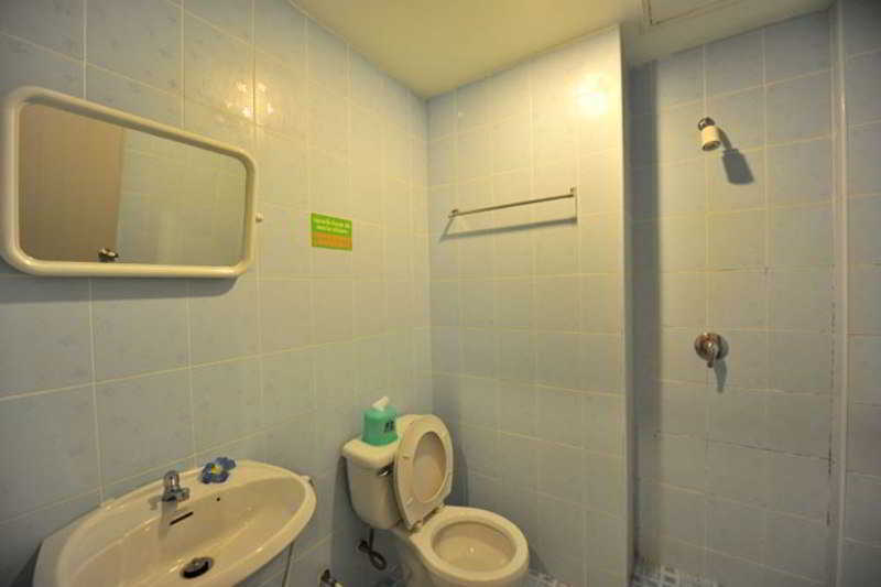 Pl Guesthouse Patong Экстерьер фото
