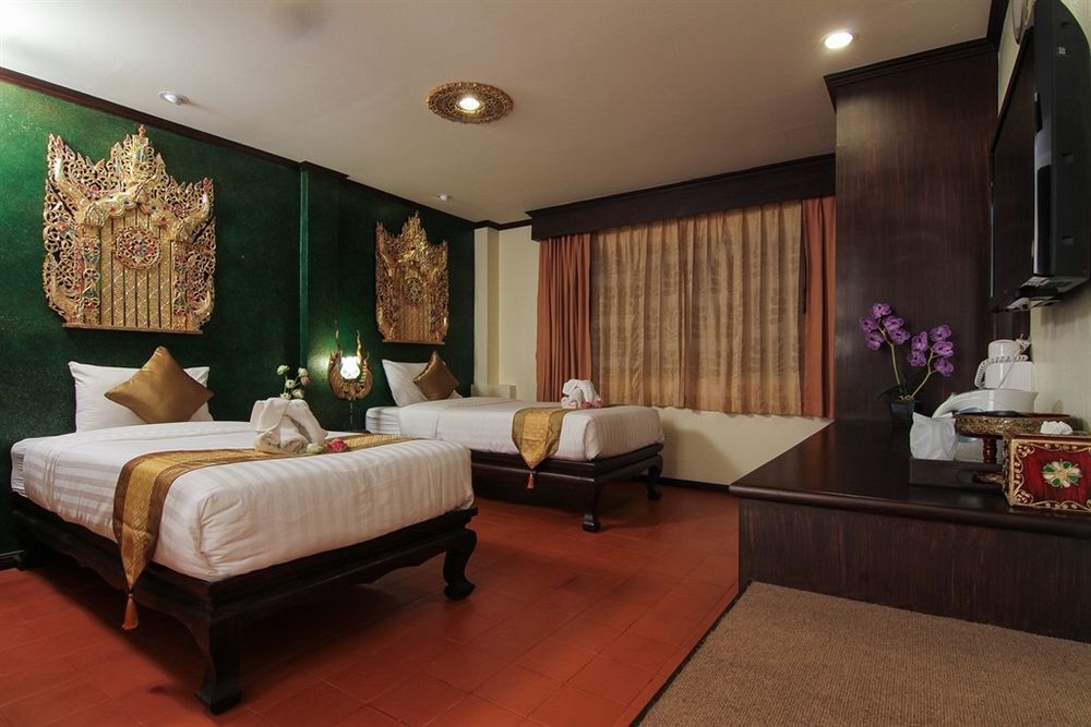 Pl Guesthouse Patong Экстерьер фото